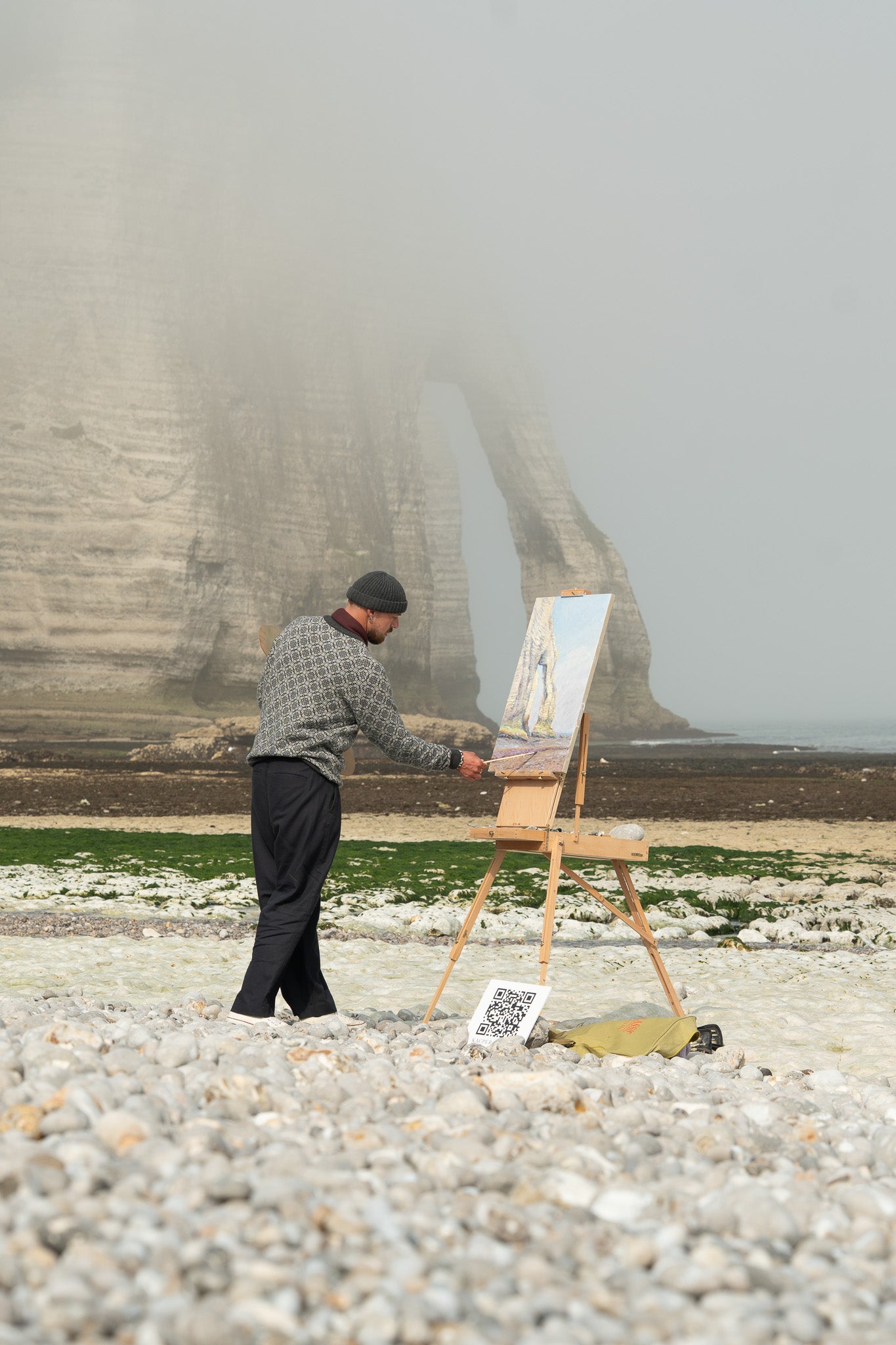 'Poranek z klifami w Étretat'